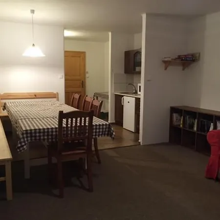 Ubytovani V Ouklidu Apartament